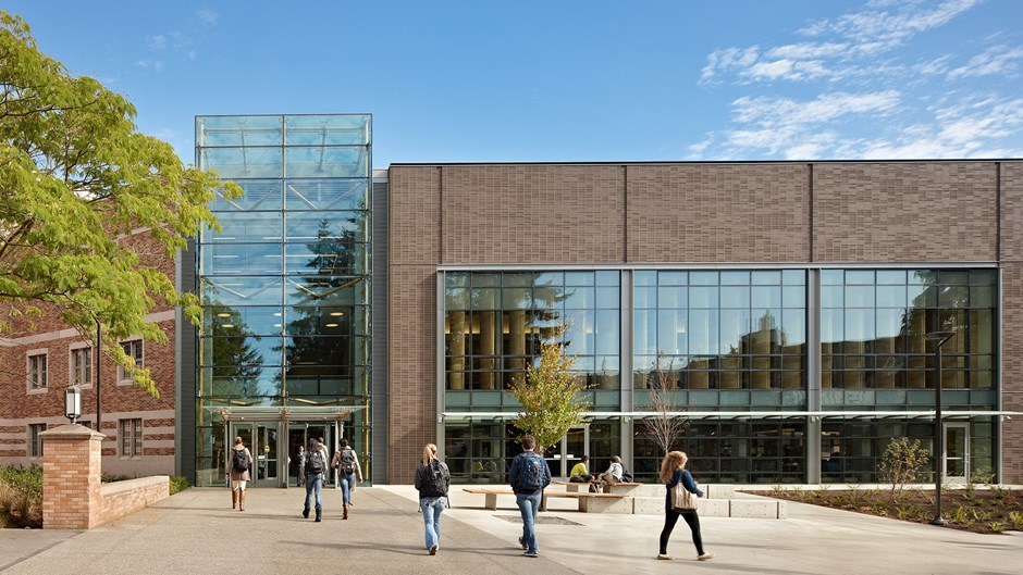 sustainable building cost analysis