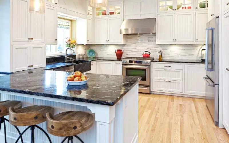 kitchen remodeling traditional style ideas Kitchen Remodeling Traditional Style Ideas for Classic Kitchens
